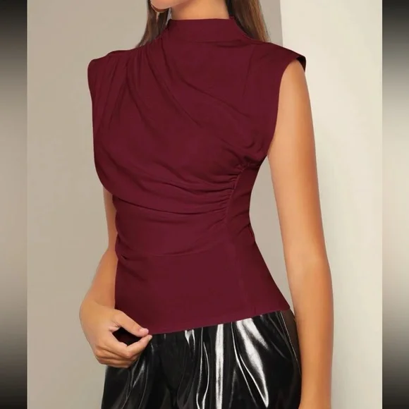 Classic mock neck ruched top - Picture 15 of 16